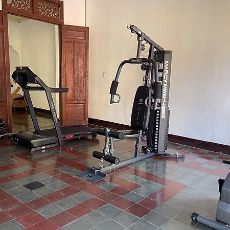 Oasis Hostel Гранада Екстериор снимка